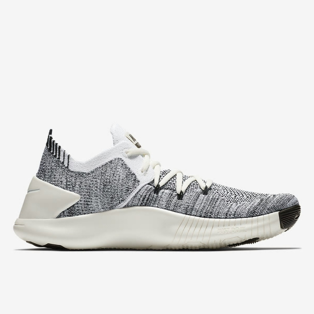 NIKE Free TR Flyknit Trainers - Picture 7 of 8